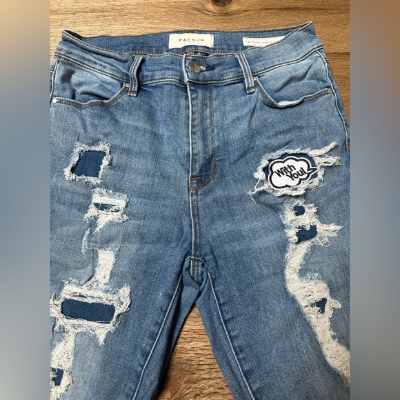 PacSun Ripped Blue Jeans with Patch - Picture 2 of 8